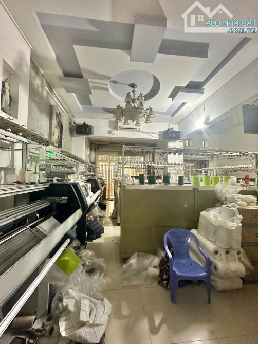 KHU VIP CAO TẦNG - MẶT TIỀN KINH DOANH - BÌNH TÂN - DT 140M² - NGANG 8M - 3 TẦNG - GIÁ 11