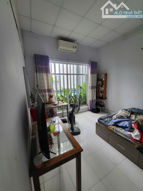 NHÀ GẦN MẶT TIỀN ĐƯỜNG 24 LINH ĐÔNG – CÁCH MẶT TIỀN CHỈ 1 CĂN – 2 TẦNG, NGANG 5M BỀ THẾ –