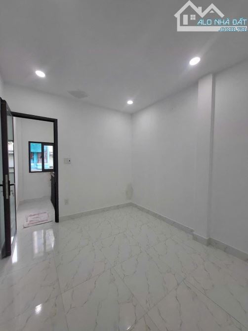 🏡 BÁN NHÀ ĐẸP CÁCH MẠNG THÁNG 8 – HẺM XE HƠI – 1 TRỆT 2 LẦU – GIÁ CHỈ 7.2 TỶ - 10