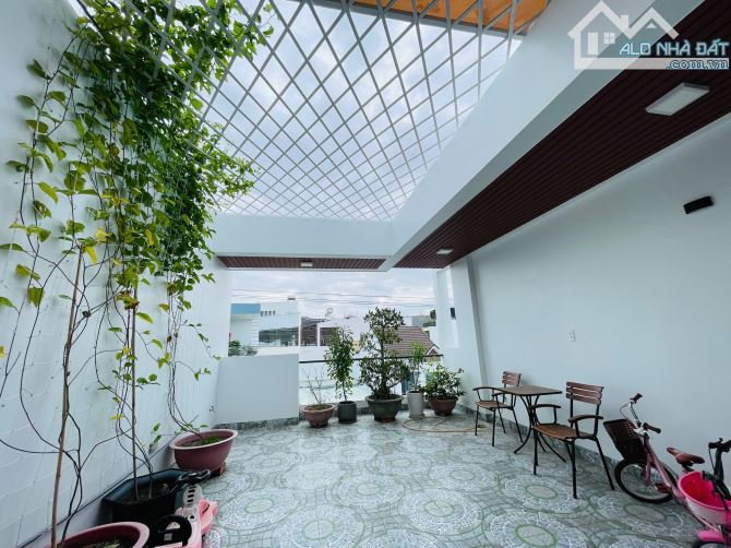 Nhà vườn 224m2 gần bờ kè sông cái nha trang rộng rãi mát mẻ giá chỉ 5ty5 - 10