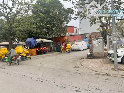 BÁN NHÀ C4 PHỐ SÀI ĐỒNG 198M-9MT.29.9 TỶ ĐẤT ĐẸP NỞ HẬU - MỘT NHÀ RA PHỐ - 1