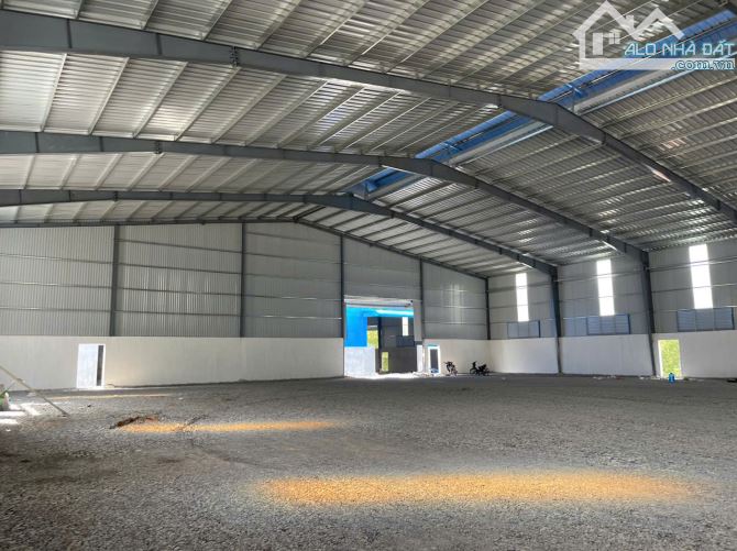 Cho Thuê 4.400m2 Nhà Xưởng Mới 100% Ngoài KCN Tân Uyên Bình Dương - 1
