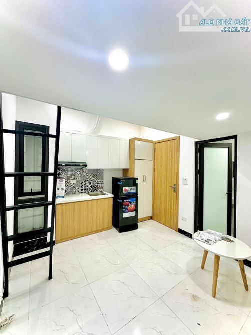 Dòng Tiền Hơn 600TR/Năm! Nhà Khương Đình, CCMN Full Đồ, Thang Máy, 42m2 x 6T x MT 4m. - 1