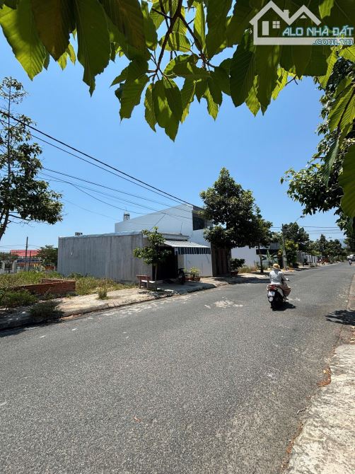 Bán đất TĐC Đất Lành, Xã Vĩnh Thái đường 13m đối diện trường Mầm Non - 1