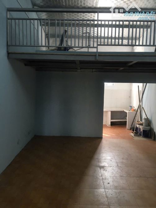 CHO THUÊ! Kho Phố Âu Cơ, Nhật Tân, Tây Hồ 70m2, 7 tr/ th, Ô tô Tải Tránh - 1