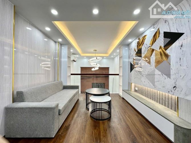 Nhà riêng ở Khương Trung Thanh Xuân,hơn 6 tỷ, 4PN full nội thất, gần hồ Đầm Hồng - 1