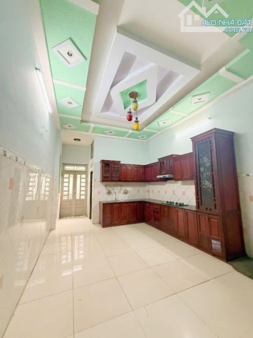 Nhà 4 tầng Mặt tiền đường TRUNG MỸ TÂY 12, phường TMT, Q12, dt 104m2 (4mx26m). 7,95Tỷ - 1