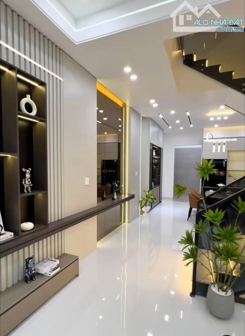 Xuân Phương 35M 5T Lô góc, mặt ngõ ô tô, KD, ngõ thông, gần phố - 1