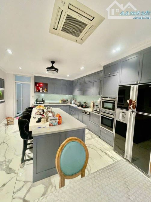 BIỆT THỰ HẺM ĐƯỜNG HỒ VĂN HUÊ, HOÀNG VĂN THỤ, 5 TẦNG, HXH 8M, GIÁ 35,5 TỶ - 1