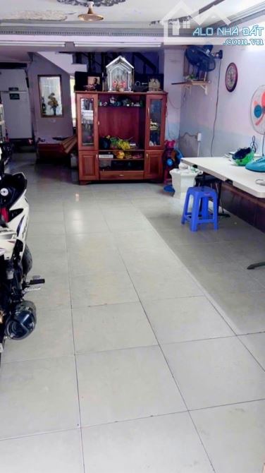 CHỈ 3 TỶ NHỈNH-  NHÀ 48M2(4X12) 2 TẦNG NGAY LÊ CƠ - BXMT- GIÁP KHU TÊN LỬA -HXH THOÁNG. - 1