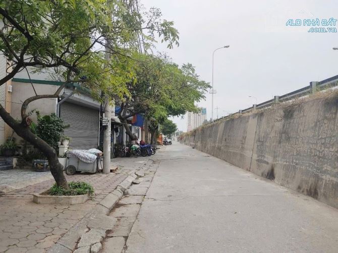Bán Nhà 5 Tầng , 50m2, Mặt Phố An Dương Vương , ô tô tránh - 1