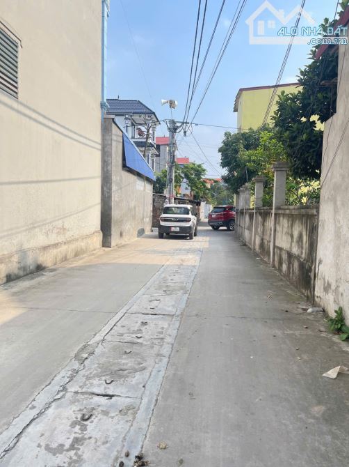 Bán 97m2 đất mặt tiền 4,47m, đường 2 ô tô tránh, gần trường học, vành đai 4 kinh doanh. - 1