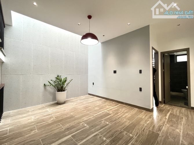 BÁN NHÀ 3 TẦNG ĐẸP MÊ LI, KIỆT Ô TÔ TRÁNH, PHƯỜNG TRƯỜNG AN - 1