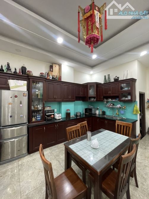 Bán nhà Phan Văn Trị, phường 10, Gò Vấp, xe hơi ngủ trong nhà, 75m2, 3 tầng, giá 13 tỷ - 1