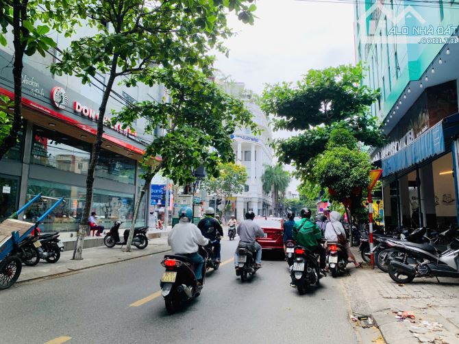 NGUYỄN HOÀNG GÓC 3 MẶT TIỀN KINH DOANH 65M2 NGANG 6,5M NỞ HẬU - GIÁ NHỈNH 9 TỶ. GỌI HƯƠNG - 1