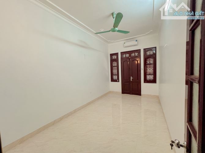 Chính chủ, Bán gấp nhà mặt phố Tô Vĩnh Diện, Hà Nội, 50m2, 4 tầng, 4 ngủ, KD, giá 20.3 tỷ - 1
