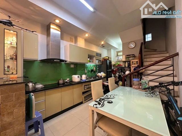 BÁN GẤP TRONG THÁNG ĐỂ ĐỊNH CƯ NHÀ HẺM XE HƠI NGUYỄN ĐÌNH CHIỂU - QUẬN 3 - 36M² - 3 TẦNG - 1