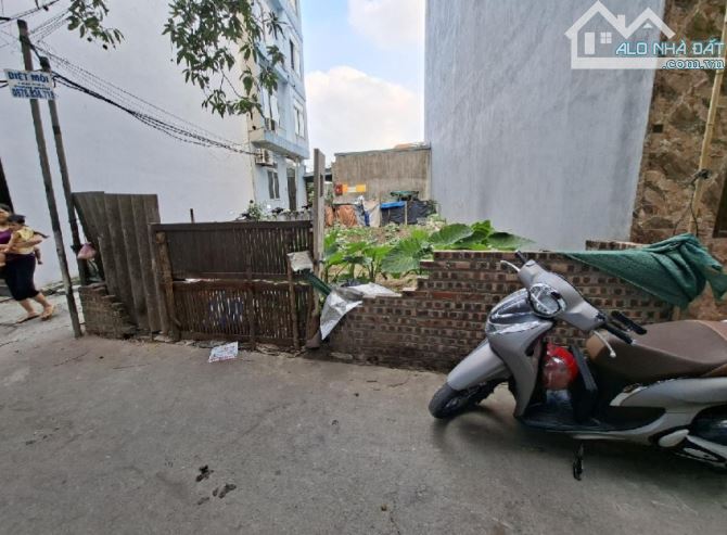10.86 tỷ/79 M2/ 5.5 M tiền/ Lô góc. Ô Tô.Thạch bàn - 1