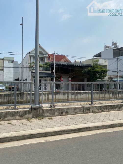 Mặt Tiền Rạch Đất thổ cư Đường THẠNH XUÂN 52 / P. Thạnh Xuân, Quận.12 dt 88m2 (7mx14m)  💵 - 1