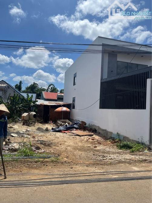 đất mặt tiền kinh doanh Ngô Chí Quốc cách Phạm Văn Đồng chỉ 50m dân cư đông đúc - 1