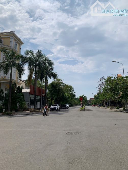 đất Mặt tiền Lê Quang Đạo, kqh Kiểm Huệ, trung tâm TP Huế - 1