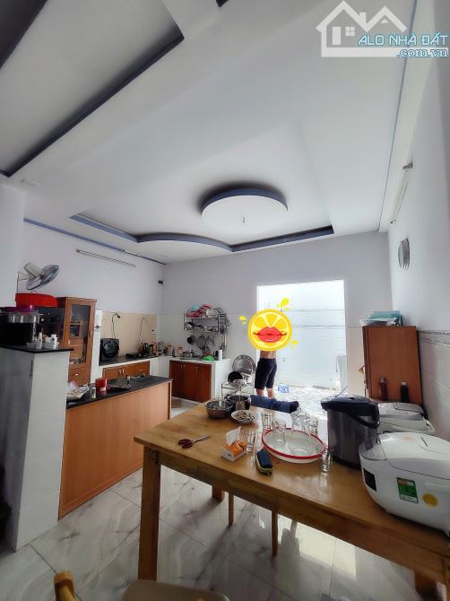 NHÀ GẦN MẶT TIỀN ĐƯỜNG 24 LINH ĐÔNG – CÁCH MẶT TIỀN CHỈ 1 CĂN – 2 TẦNG, NGANG 5M BỀ THẾ – - 1