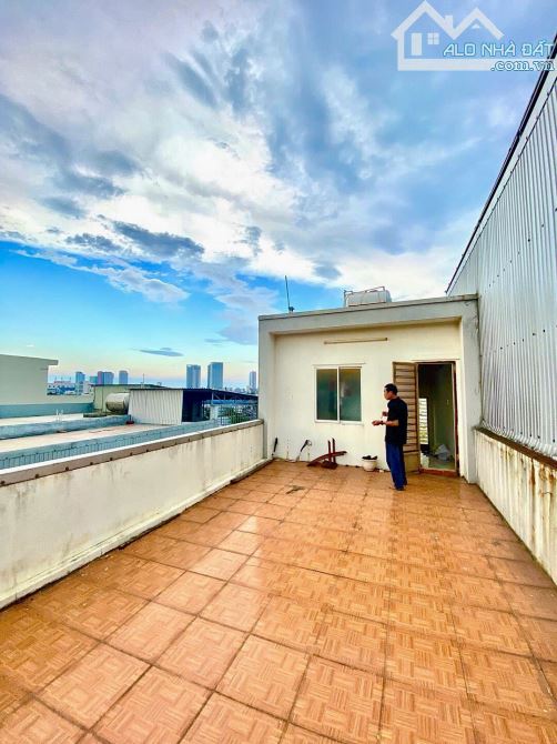Nhà đẹp 4,5 tầng đất 92m2 mặt tiền Ngô Quyền cạnh Vincom - Cầu Sông Hàn Đà Nẵng 10.9 tỷ - 13