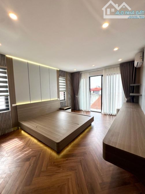 Bán nhà ĐẸP phố Bát Khối 41m x 7 tầng - 10.6 tỷ - 14