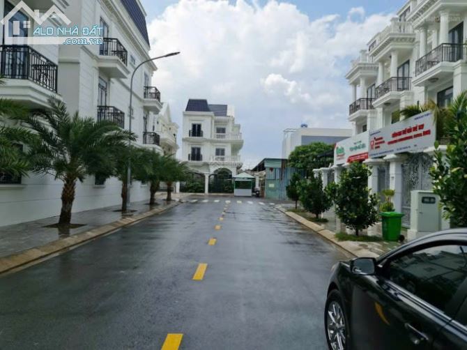 CHÍNH CHỦ BÁN BIỆT THỰ 1 TRỆT 2 LẦU KDC QUANG VINH, TP BIÊN HÒA, ĐỒNG NAI - 1