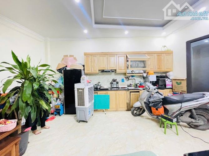 BÁN NHÀ PHỐ ĐỊNH CÔNG, TIỆN ÍCH BẠT NGÀN. 40M2, 4 TẦNG, NHỈNH 6 TỶ. - 2