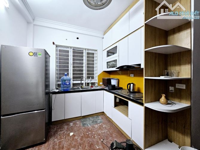 Nhà Đẹp Linh Quang Đống Đa lô góc full công năng 10m oto tránh ngõ thông rộng - 2