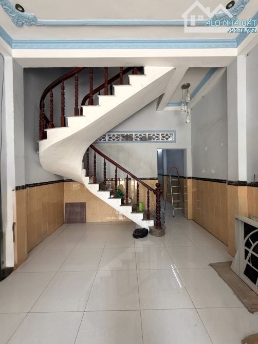 👉 CHỈ 6.x TỶ ( TL ) P.15 TÂN BÌNH - HXH NGỦ NHÀ - 56M2 ( 4x14 ) 3TẦNG - 4PN,3WC - SỔ A4. - 2