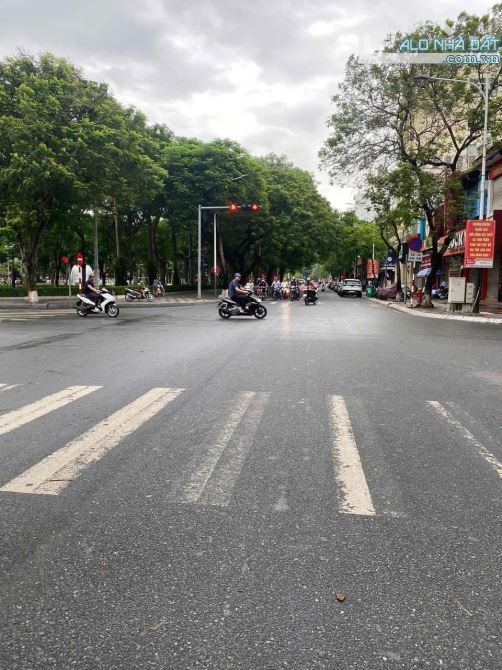Mặt đường Mê Linh (đối diện C3 Ngô Quyền) - 118m2 - mt 4,5m - 2 tầng - giá 19,5 tỷ - 2