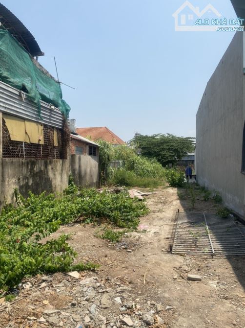 BÁN LÔ ĐẤT 2 MẶT TIỀN LÊ THỊ HÀ - TÂN XUÂN - HÓC MÔN- 366M2- GIÁ ĐẦU TƯ - 2