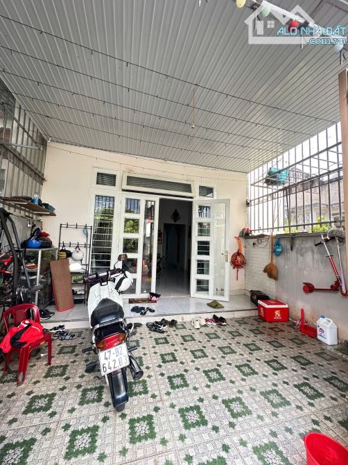 Nhà hẻm 53 Lê Duẩn cách ngã 6 hơn 1km - 2