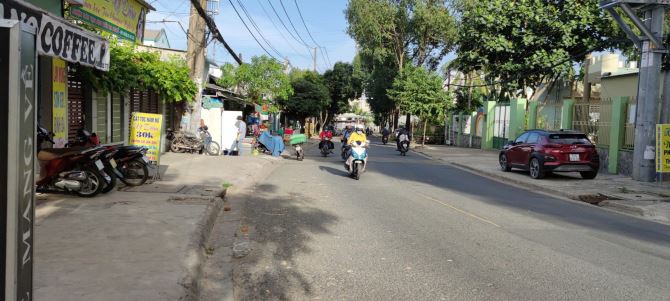 Bán MT đường Linh Trung, P. Linh Trung, TP Thủ Đức. Sát Metro. 380m2/26 tỷ. - 2