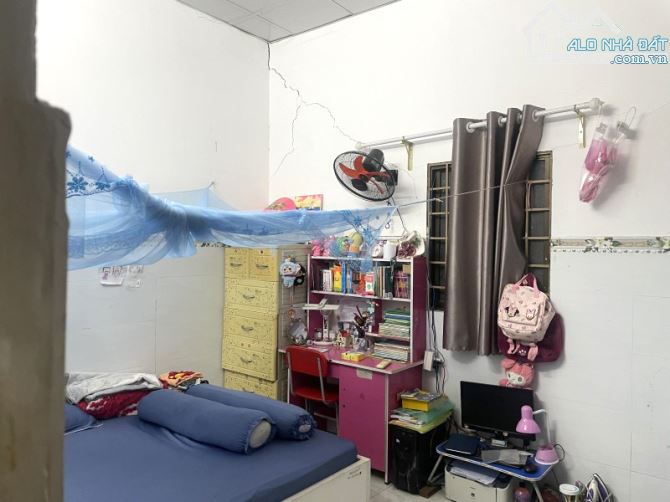 Cần Bán Gấp Nhà Cấp 4 2PN 60m2 Nở Hậu Gần Chợ Hiệp Bình Hiệp Bình Chánh, Thủ Đức Chỉ 2,75 - 2
