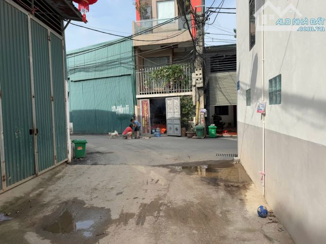 Bán Đất Đông La Hoài Đức , đất nở hậu , diện tích 33,3m - 2