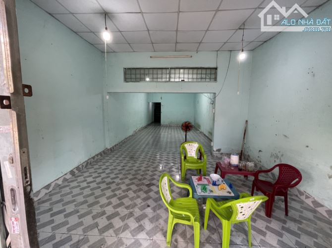 Bán nhà cấp 4 DT 100m2 - Mặt tiềm đường kinh doanh ngay chợ An Nhơn, Lê Đức Thọ - 2