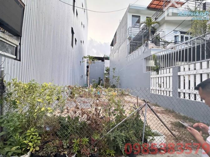 nhĩnh 18 tỷ sở hữu  lô đất đường Nguyễn Văn Thoại dt: 163m ngang 6.15m. - 2
