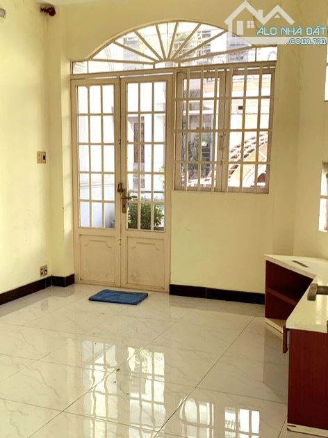 Lô Góc 3 Tầng - Ôtô Ngủ Trong Nhà - 70m² - Chỉ 7 Tỷ Hơn - 2