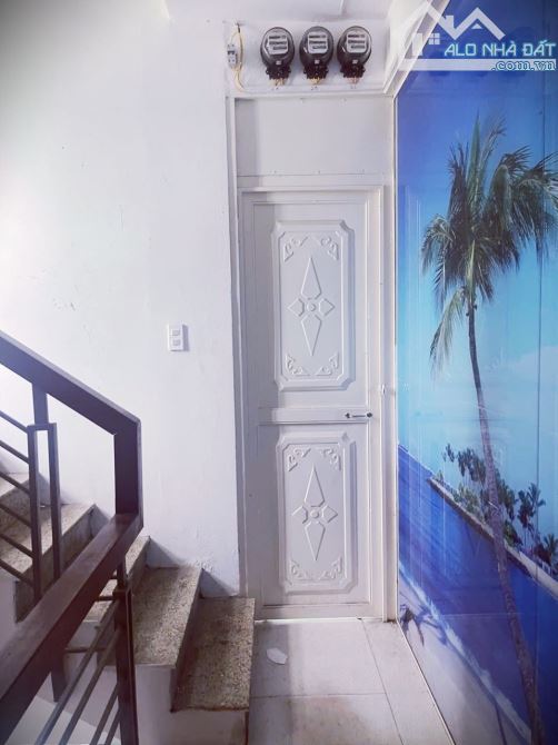 CHDV - KẾ BÊN ĐẠI HỌC CÔNG THƯƠNG - HẺM 6M - 71M2 - GIÁ 8.X Tỷ - 2