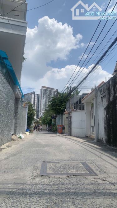 Bán nhà 2 tầng, 113m2 (4,5×24,5 nở hậu), hxh thông, đường số 6, p. Thạnh Mỹ Lợi giá 8,99 t - 2
