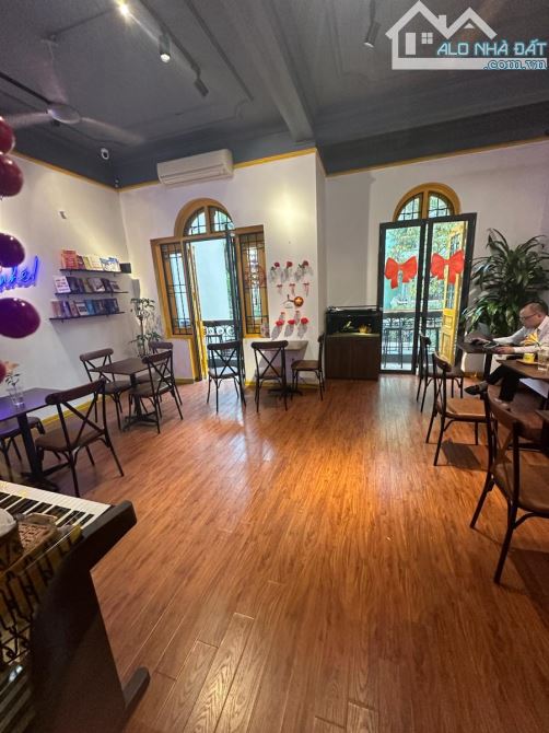 Mặt phố Mã Mây siêu đẹp, kinh doanh phát đạt, 156m2, 2 tầng, mt 6.3m, 130 tỷ hàng độc nhất - 2