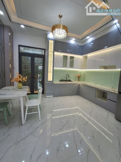 NHÀ PHỐ HIỆN ĐẠI – 4 TẦNG ĐẸP MÊ LY LIỀN KỀ PHÚ MỸ HƯNG QUẬN 7 - 2