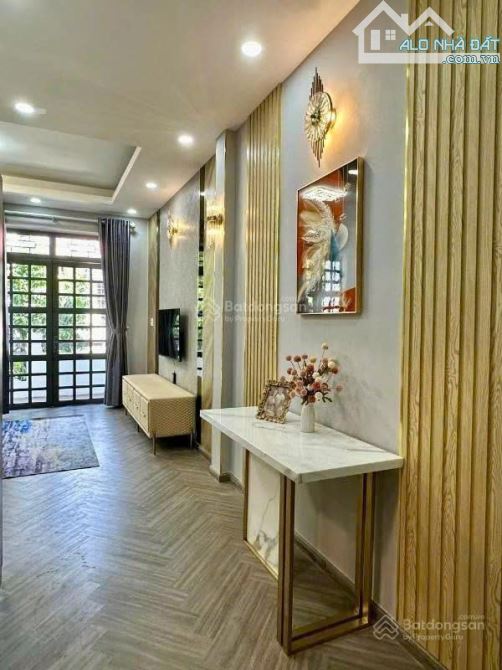 Bán Nhà Đẹp Trần Não Q2 Ngay Vòng Xoay Song Hành - DT 5x21m 103m2, 4 Tầng - Giá 1X Tỷ - 2