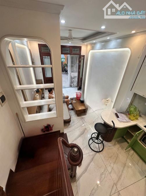 Cần bán gấp - Hạ giá 1 tỷ! Bán nhà Phố Yết Kiêu - DT 35m², 4 tầng, MT 4m - Giá chỉ 10.3 tỷ - 2