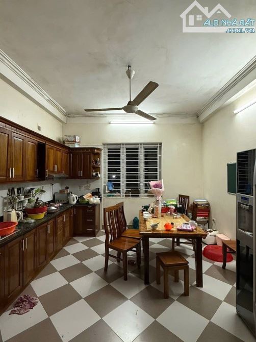 LK Yên Xá Tân Triều(giáp kđt văn quán) 97.5 m2 5 tầng MT 4.55 m  23.6 tỷ - 2