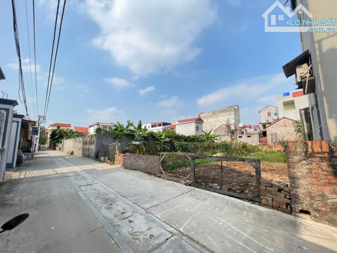 Bán 97m2 đất mặt tiền 4,47m, đường 2 ô tô tránh, gần trường học, vành đai 4 kinh doanh. - 2