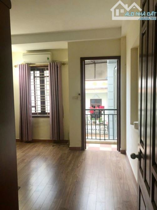 Bán nhà Yên Hoà, dt 30m2,  5 tầng dân xây, gần ô tô tránh - 2